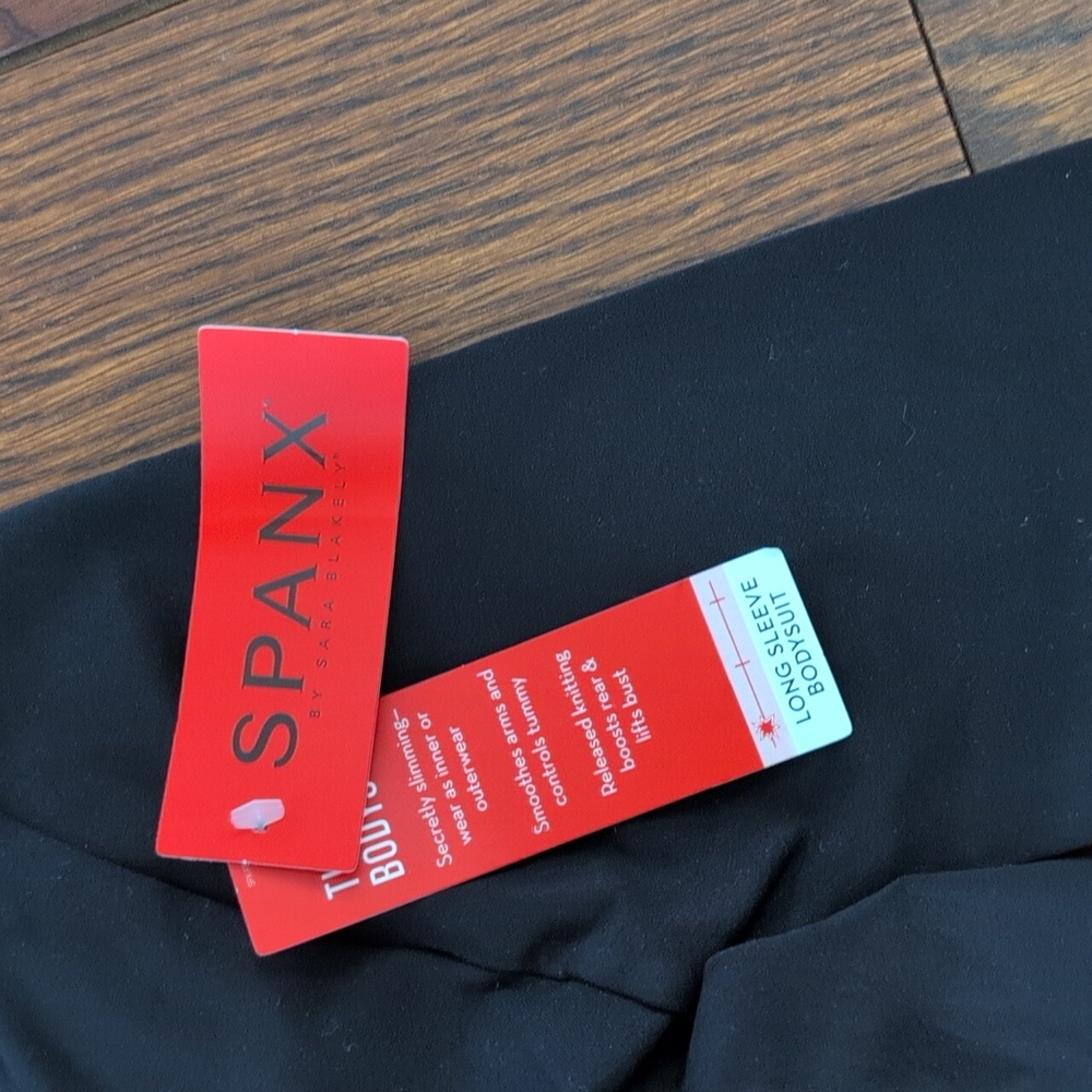 Spanx - NWT Long Sleeve Bodysuit - Picture 8 of 9